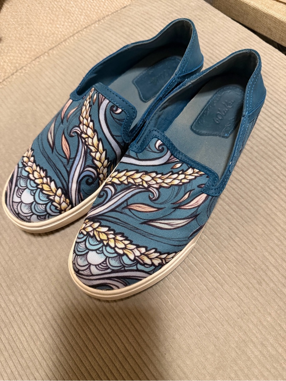 Women’s OluKai Kailua Hoa Teal Patterned Slip-On Sneakers 8.5